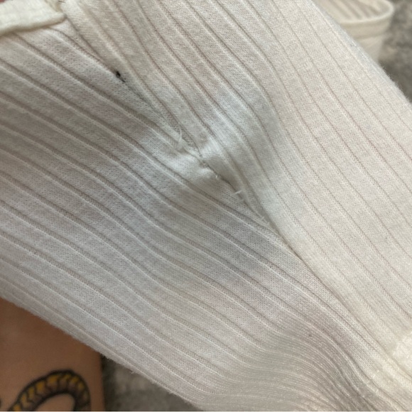 White Ribbed Button-Up Crop Top - Picture 5 of 5